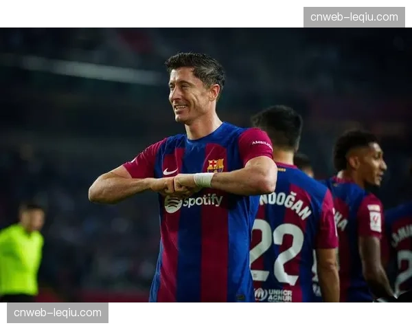 赛后观点:那不勒斯换帅后首胜,但防守顽疾仍未解决 赛后观点:那不勒斯换帅后首胜,但防守顽疾仍未解决